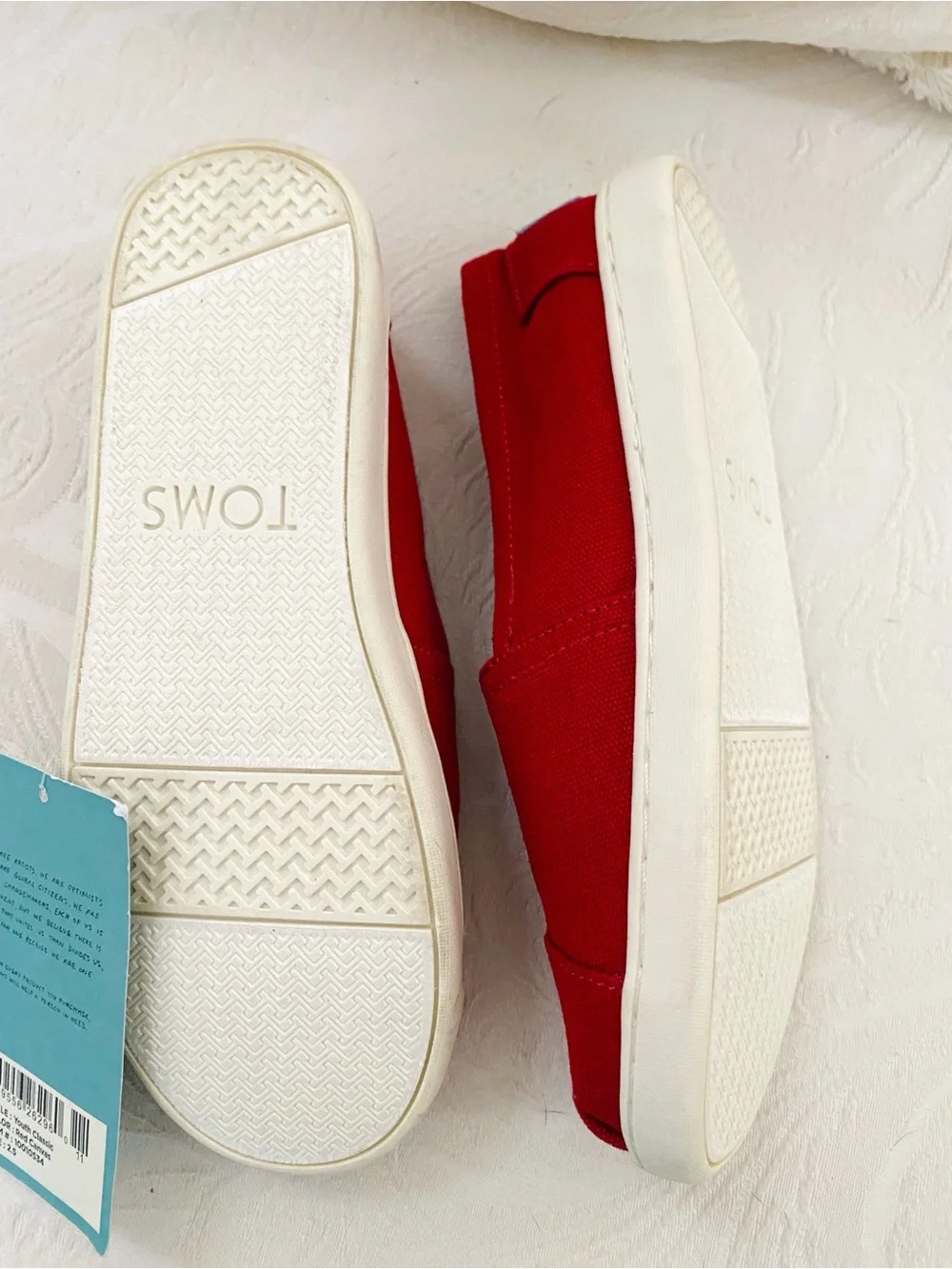 Toms Kids Red Canvas Slip-On Moccasins Size 2.5 Youth Classic New
